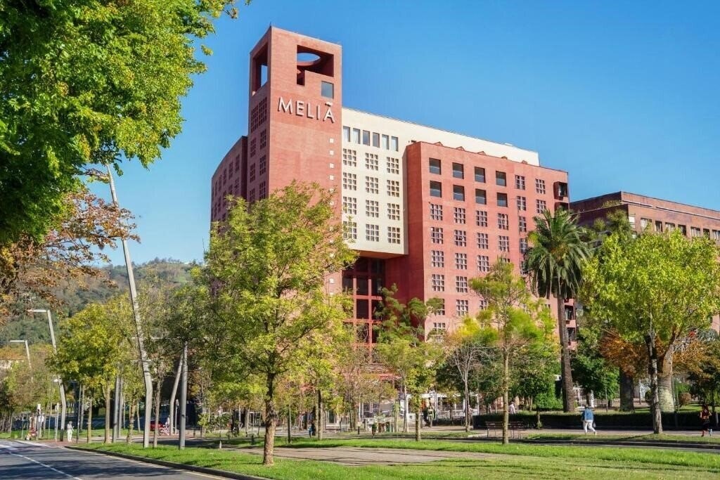 Фото Melia Bilbao 5*