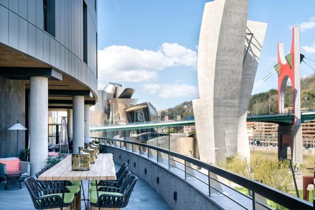 Отель Vincci Consulado De Bilbao 4*