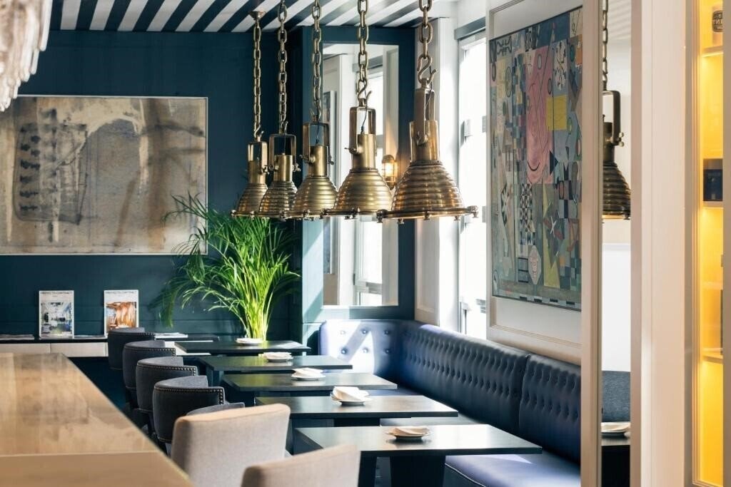 Готель Mercure Bilbao Jardines De Albia 4*
