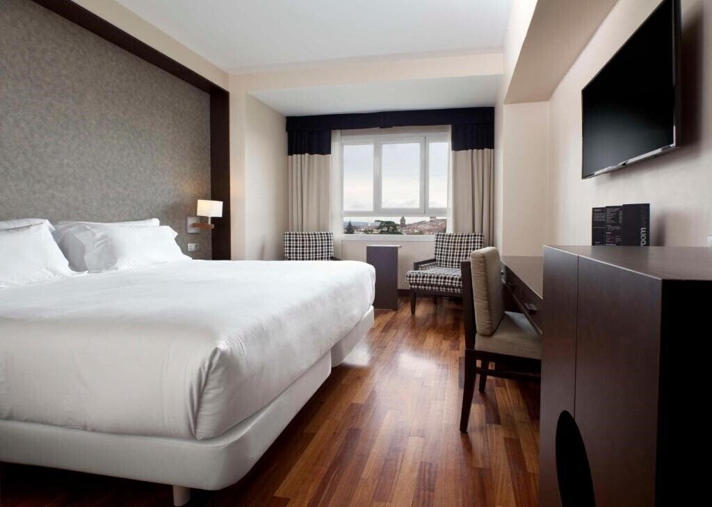 Фотография Nh Canciller Ayala Vitoria 4*