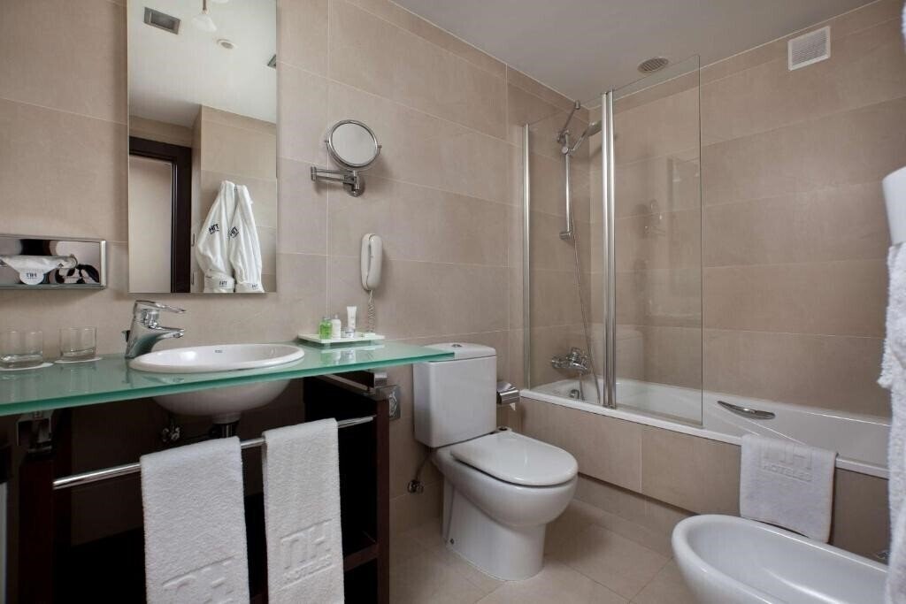 Изображение Nh Canciller Ayala Vitoria 4*