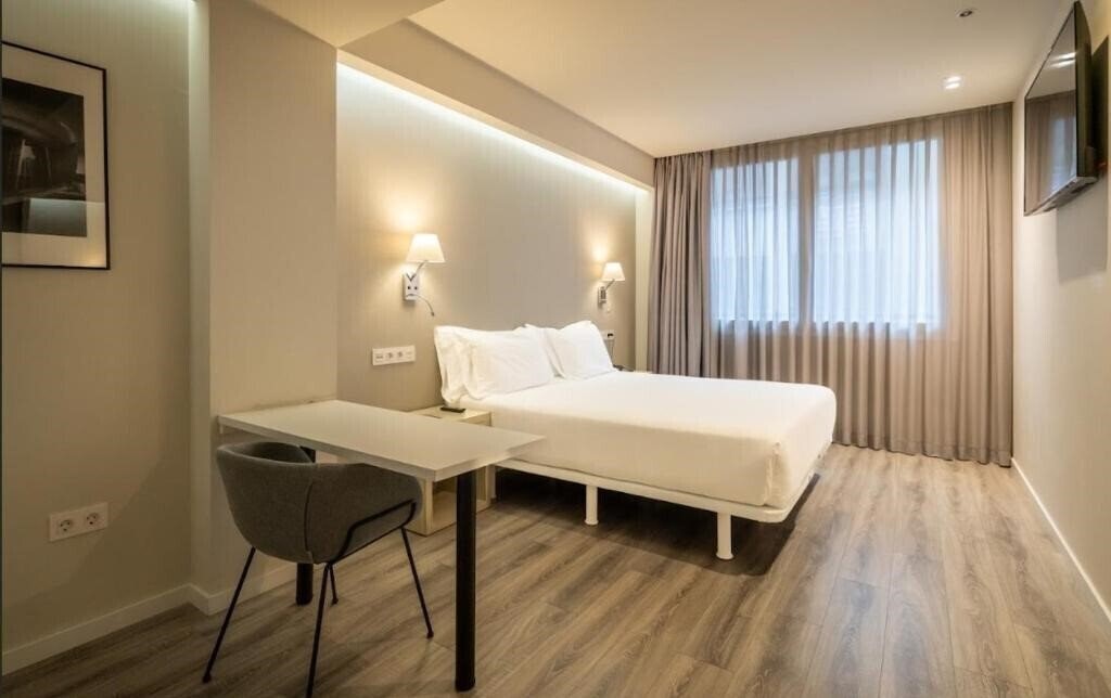 Фото Bilbao City Center by abba Suites 3*