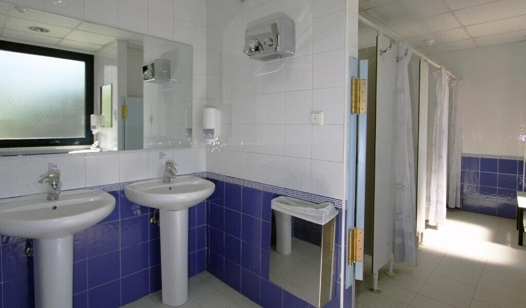 Фотография Bilbao Albergue Aterpetxea Hostel 2*