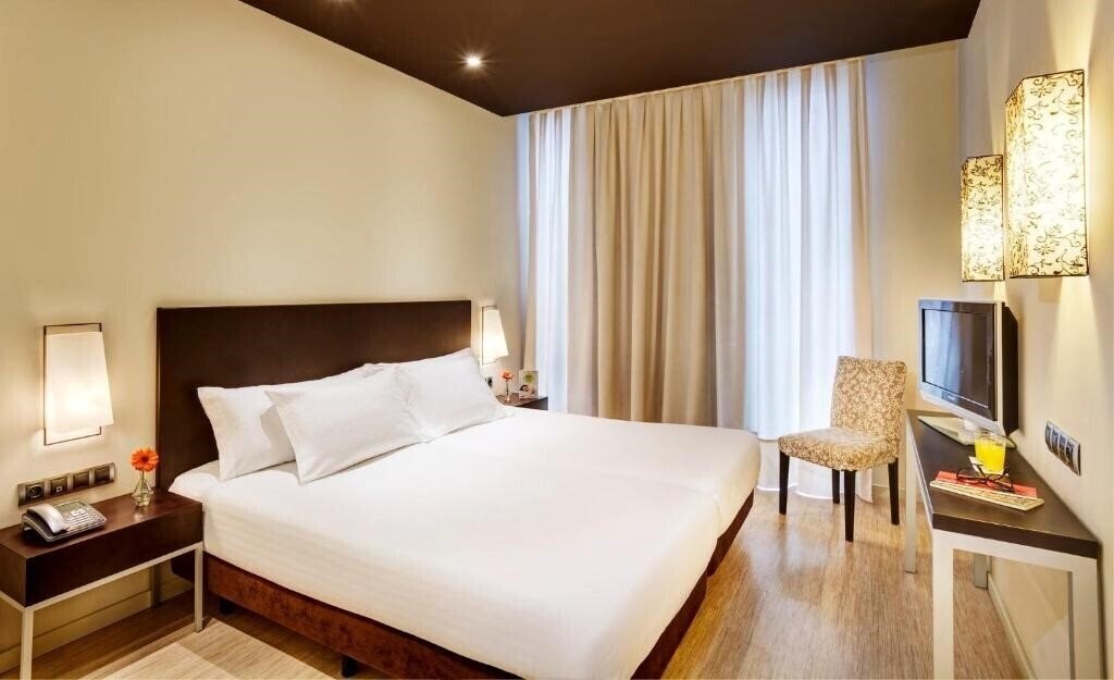 Отель Sercotel Boulevard Vitoria Gasteiz 4*