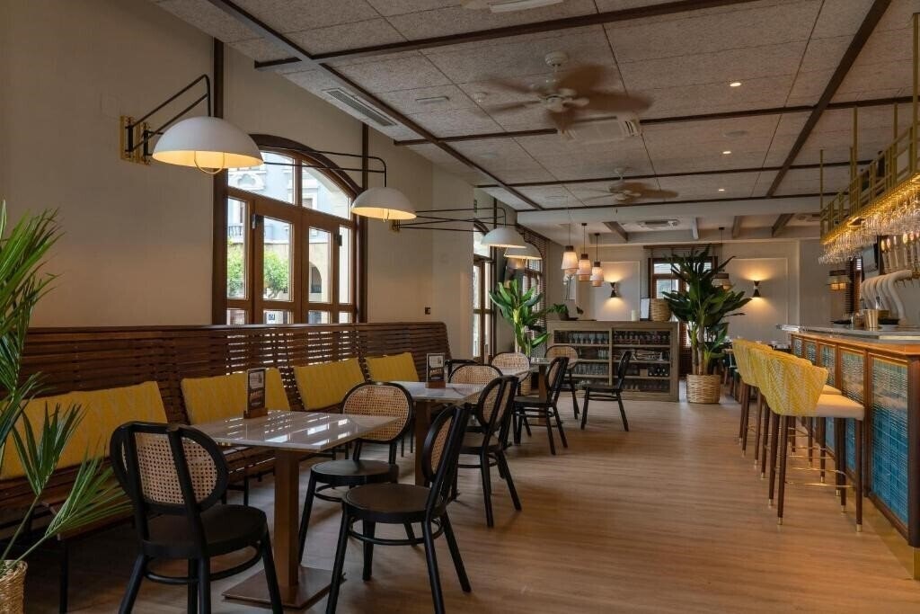 Фотографія GHPC Gran Hotel Puente Colgante 3*