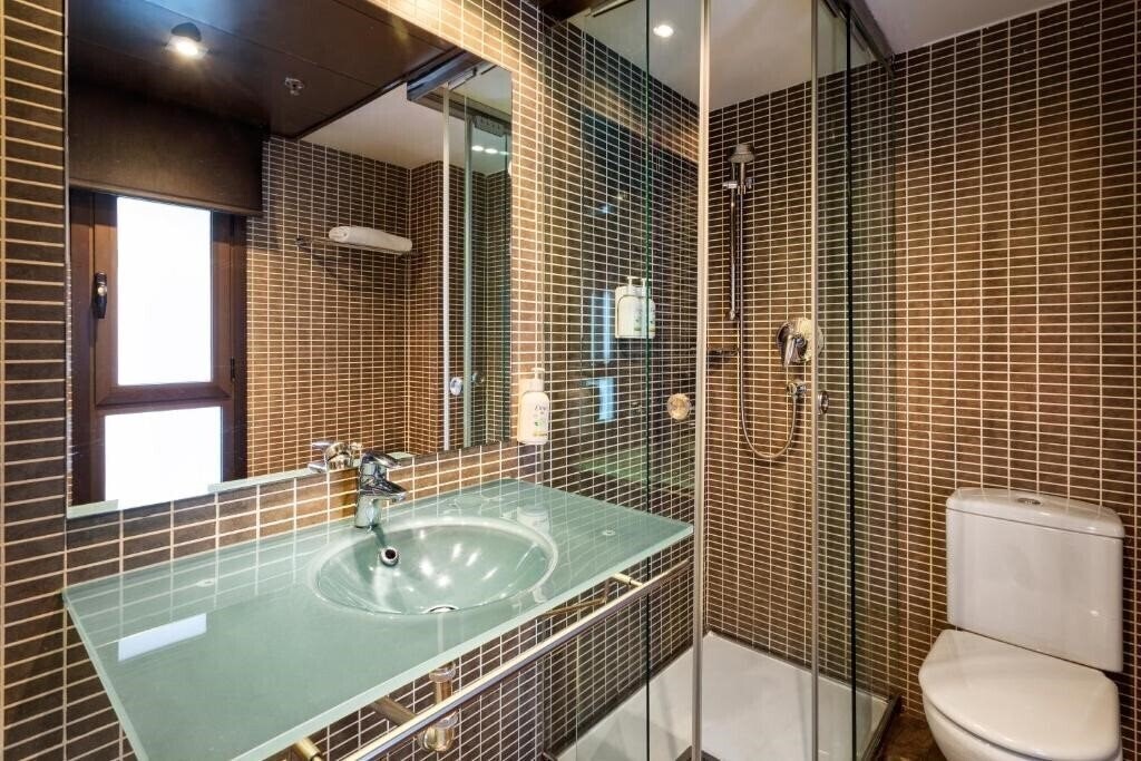 Фотографія B&B Hotel Vitoria General Alava 3*