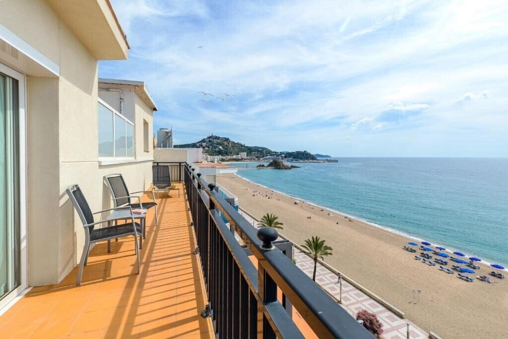 Отель Horitzo by Pierre & Vacances 4*
