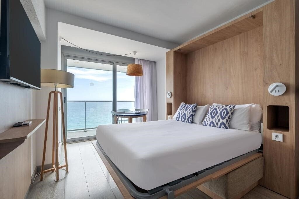 Фото Pierre & Vacances Blanes Playa 3*
