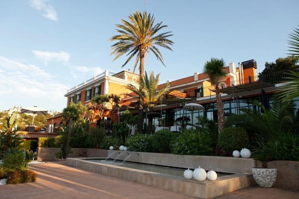 Картинка MR Les Rotes 4*