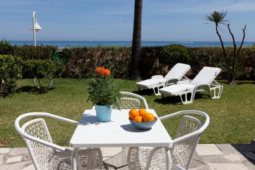 Готель MR Hotelet de la Racona & Apartments 2*