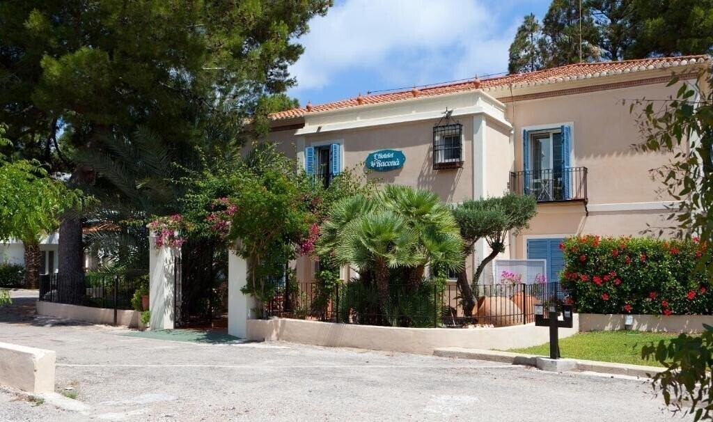 Картинка MR Hotelet de la Racona & Apartments 2*