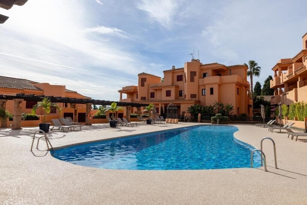 Отель Royal Marbella Golf Resort 2*