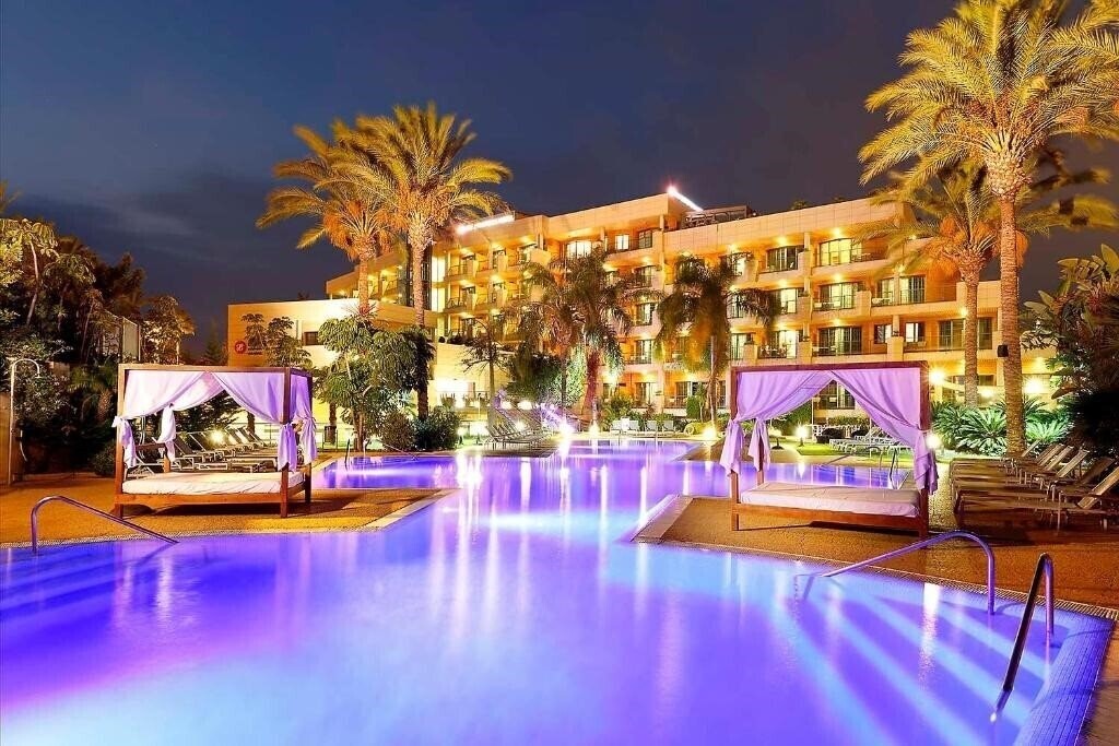 Готель Exe Estepona Thalasso & SPA 4*