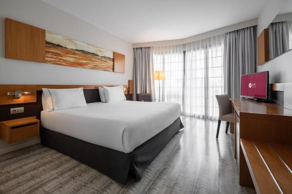 Фотографія Exe Estepona Thalasso & SPA 4*