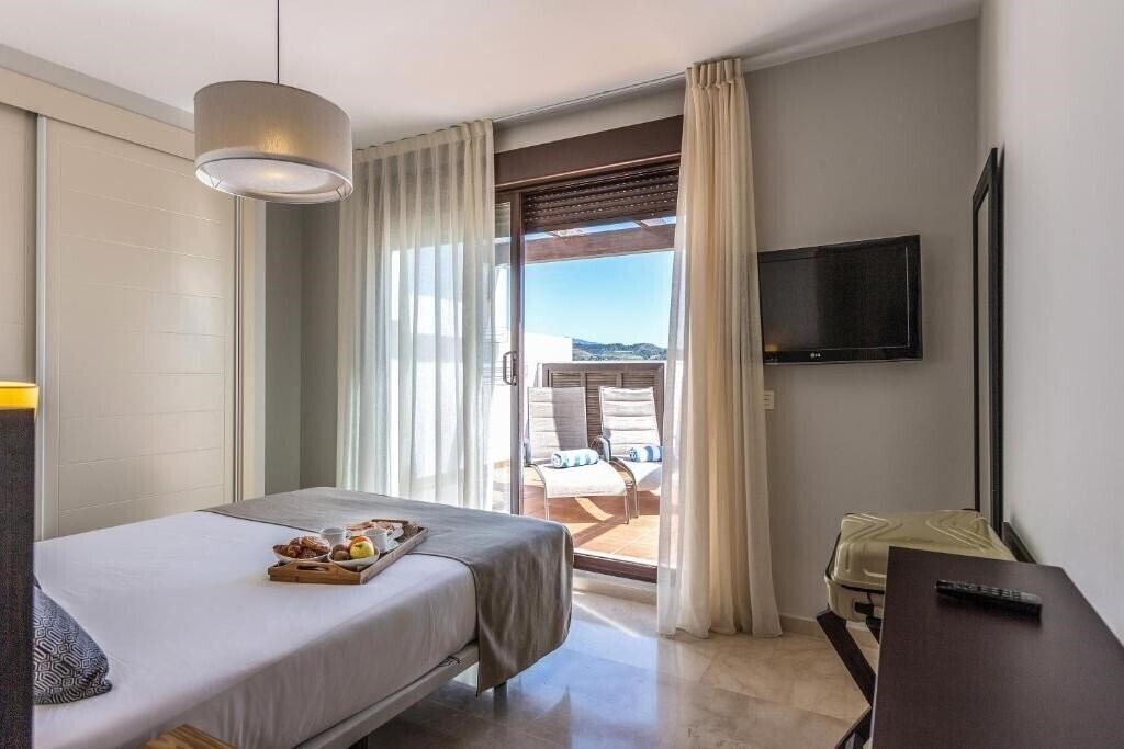 Фото Ona Valle Romano Golf & Resort 4*