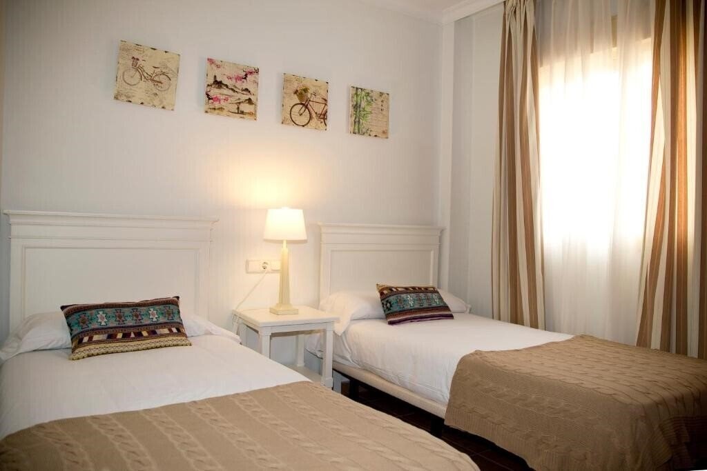 Отель Vista Real Hotel Apartamentos 3*