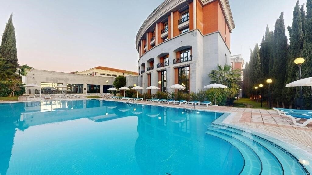 Готель AZZ Merida Medea Hotel 4*