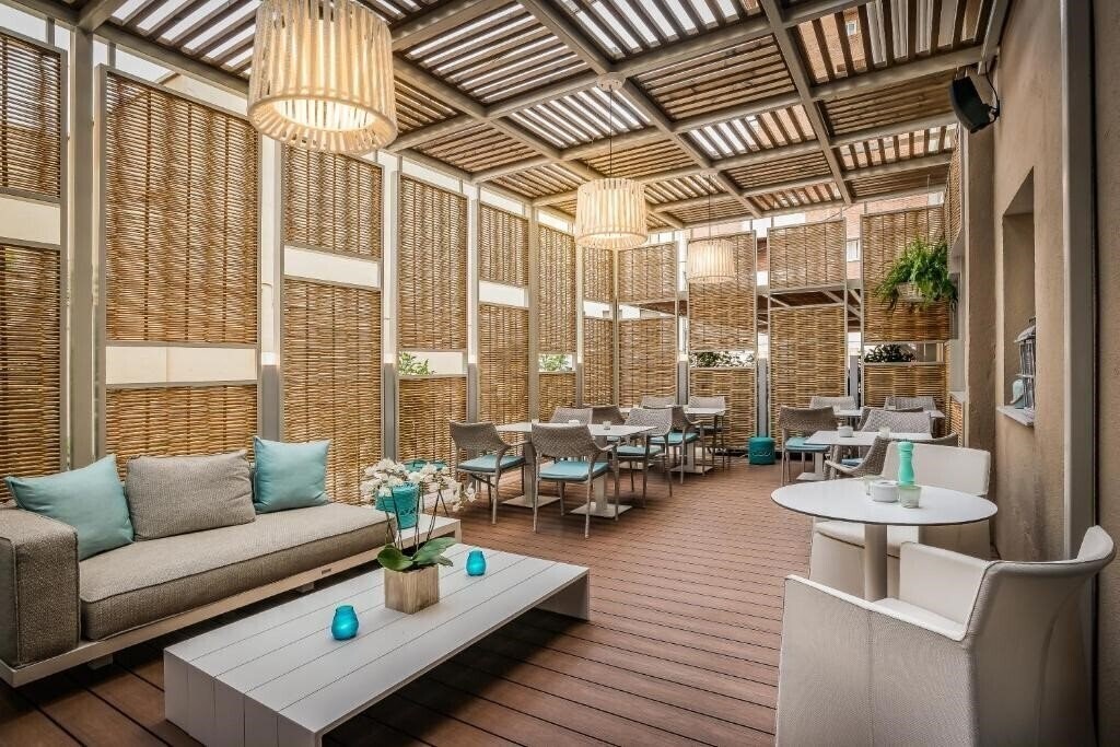 Фото Hotel Pirineos 4*