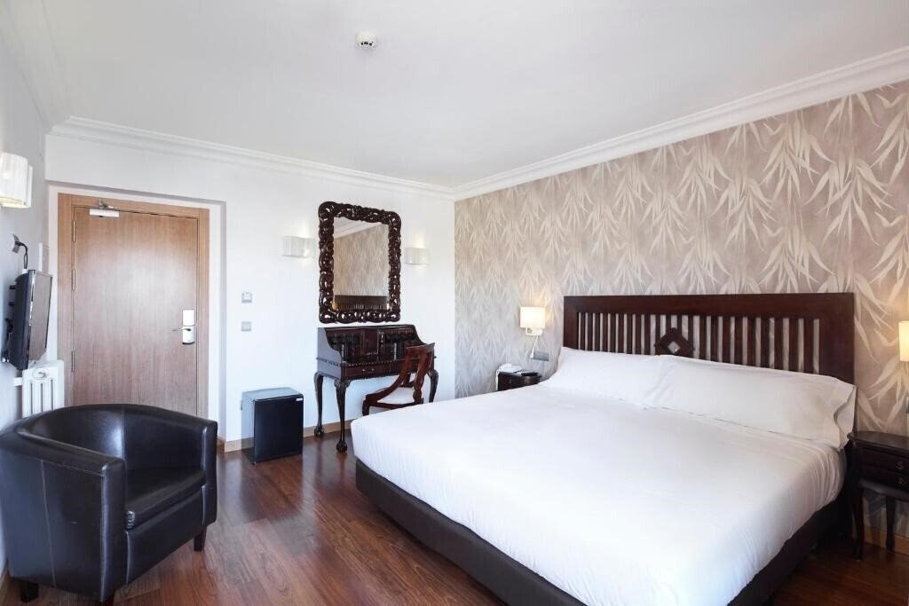 Готель Sercotel Hotel President (ex. Hotel President) 4*
