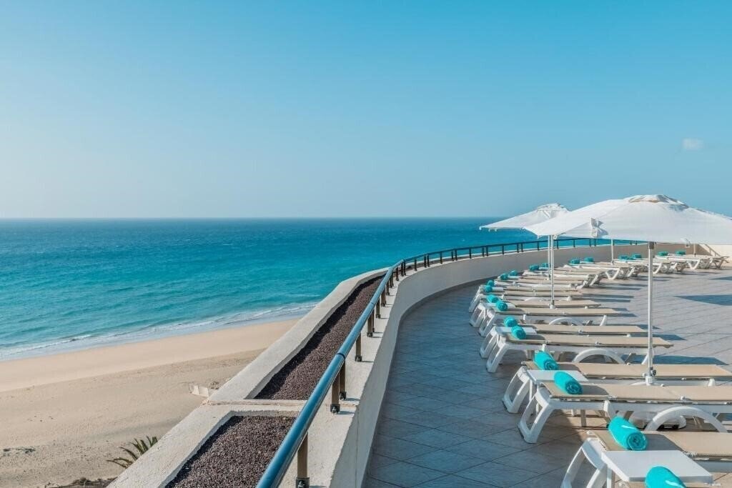Картинка Iberostar Waves Playa Gaviotas 4*
