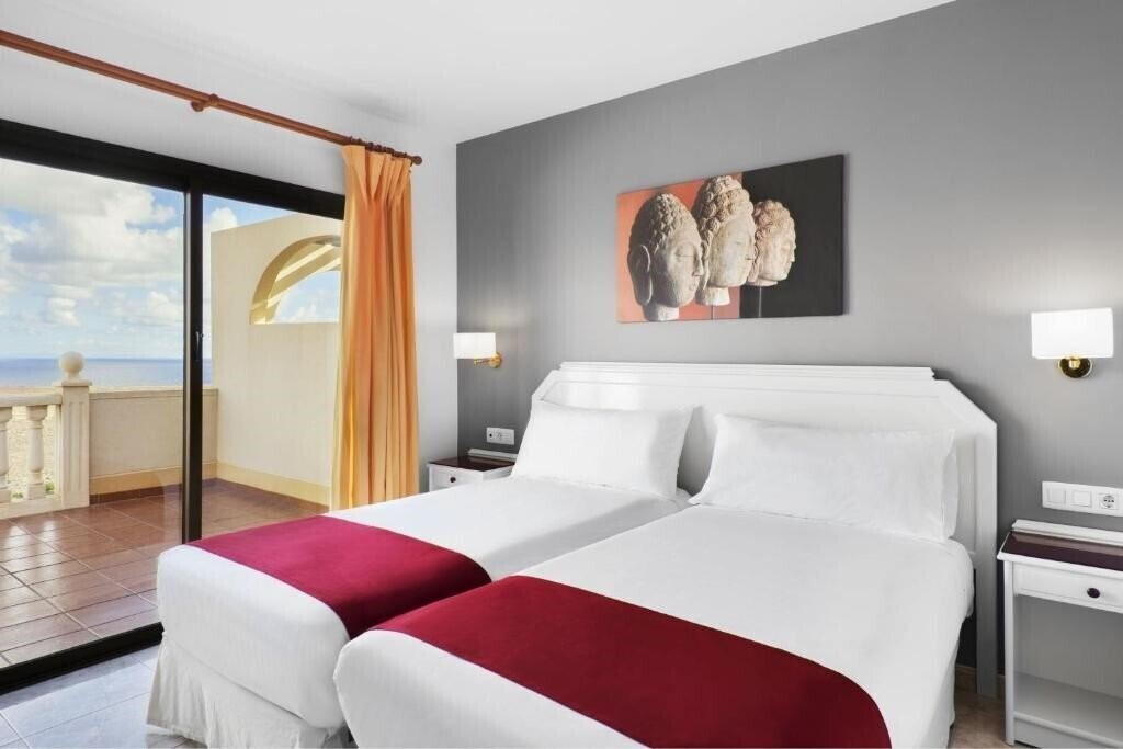 Фото Elba Lucia Sport & Suite Hotel (ex.  Castillo de Elba Suite) 3*