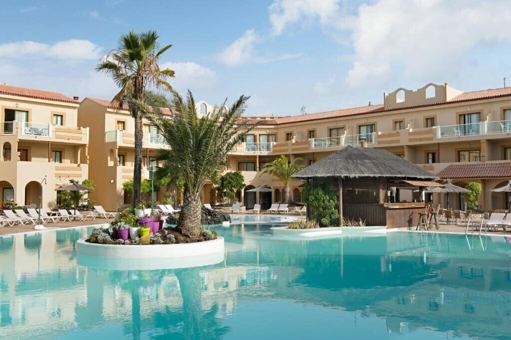 Изображение Elba Lucia Sport & Suite Hotel (ex.  Castillo de Elba Suite) 3*