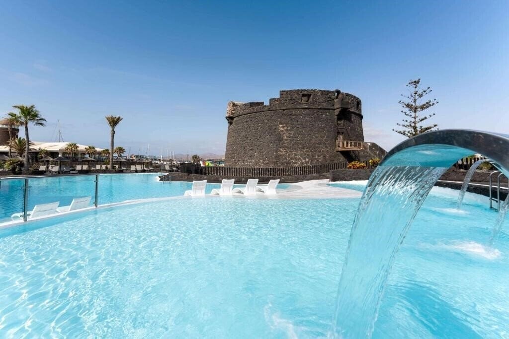 Фотографія Barcelo Fuerteventura Castillo (ex. Barcelo Castillo Beach Resort) 4*