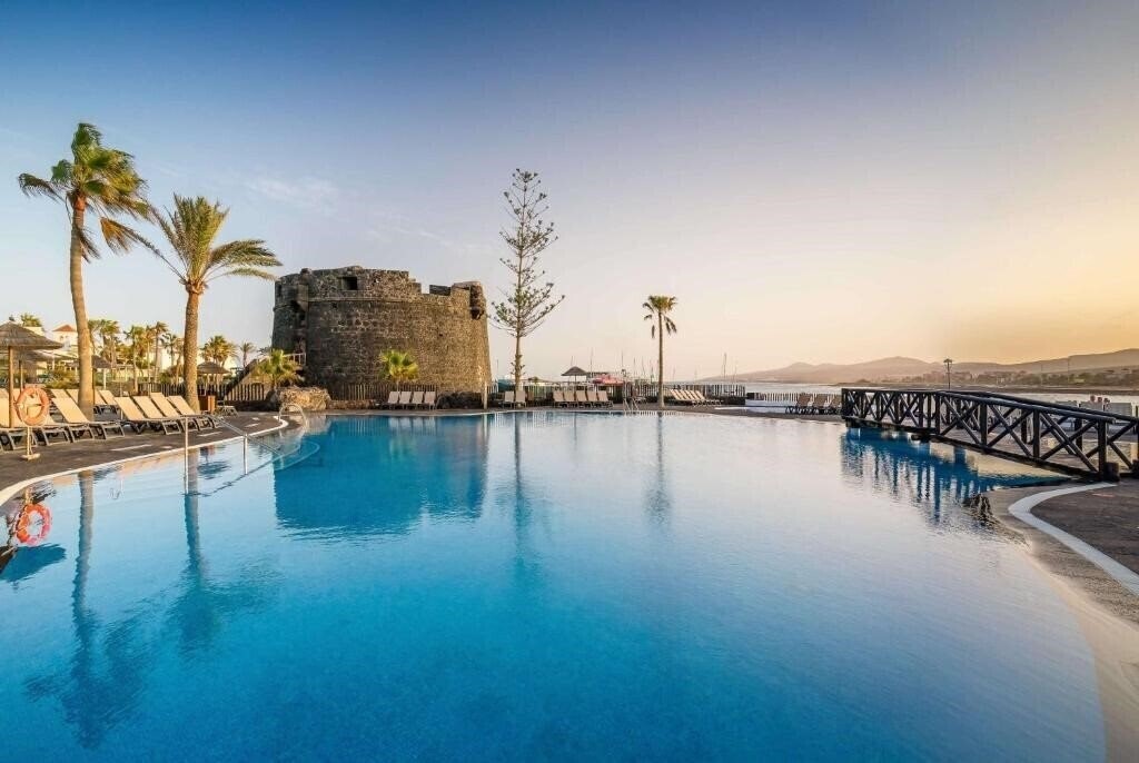 Зображення Barcelo Fuerteventura Castillo (ex. Barcelo Castillo Beach Resort) 4*