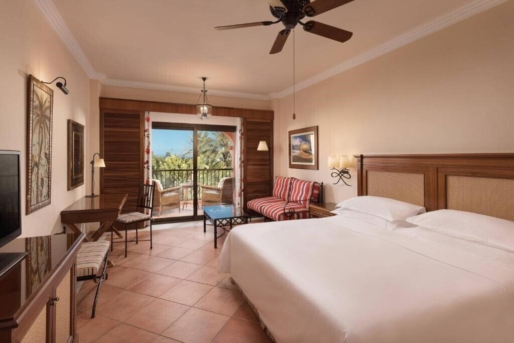 Фото Sheraton Fuerteventura Beach, Golf & SPA Resort 5*