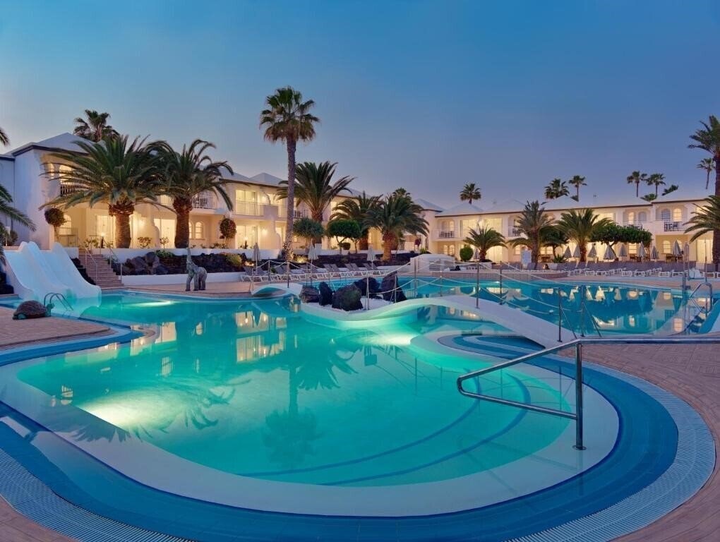 Зображення H10 Ocean Suites 4*