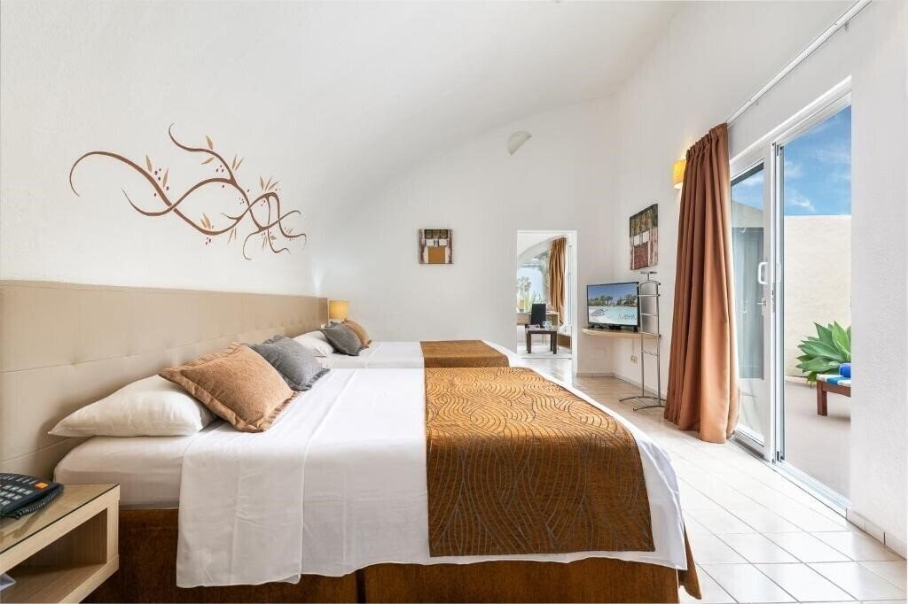 Фото Livvo Risco del Gato 4*