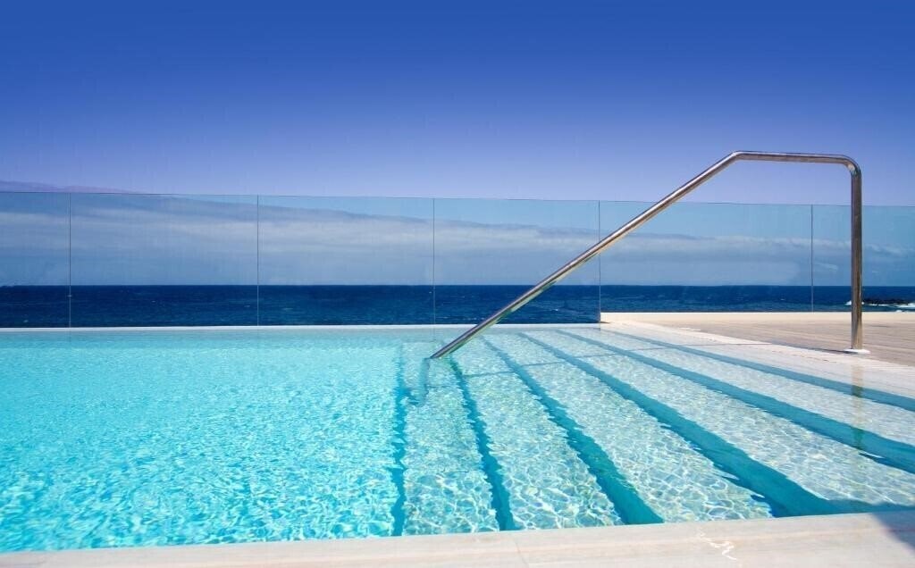 Готель Ereza Mar 3*