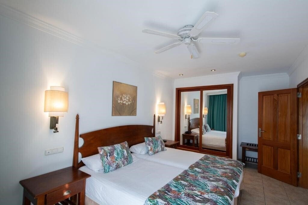 Зображення Las Marismas 3*