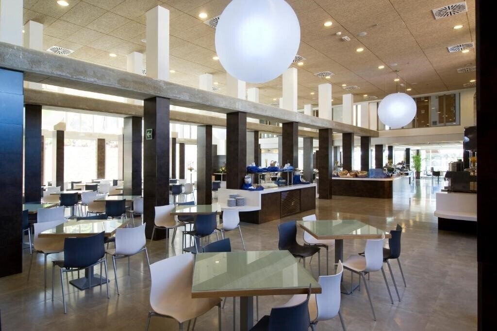 Картинка R2 Romantic Fantasia Dreams & Suites 4*