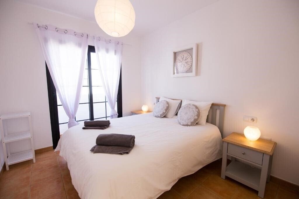 Готель Surfers Retreat Hostel - Adults Only 2*