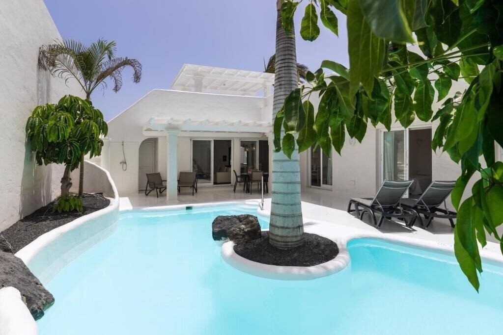 Отель Bahiazul Villas Corralejo by Vreagestion 4*