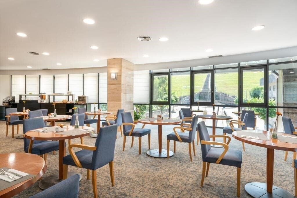 Изображение Hotel Exe Area Central 3*