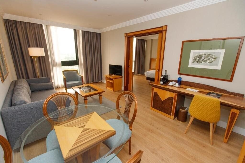 Фотографія Hotel Oca Puerta del Camino 4*