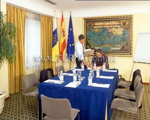 Отель Tryp Iberia 4*