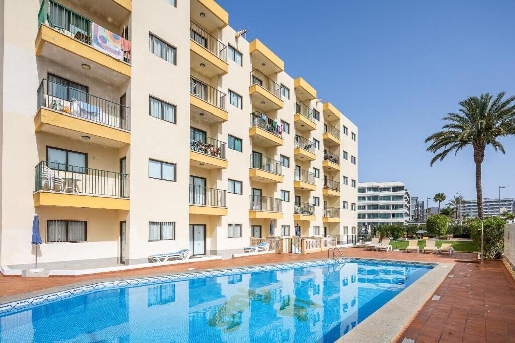 Отель Los Ficus 2*