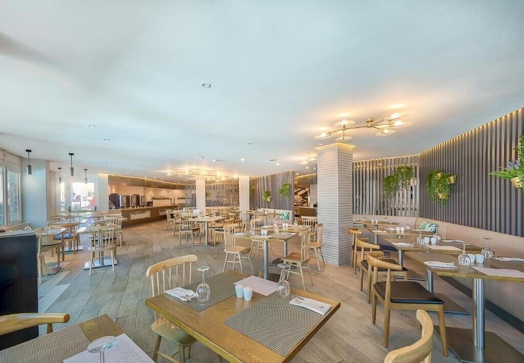 Фотографія Livvo Koala Garden (ex. Apartamentos Koala Garden) 4*