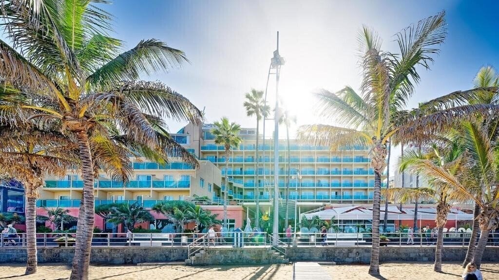 Готель Bull Reina Isabel & SPA (Las Palmas) 4*
