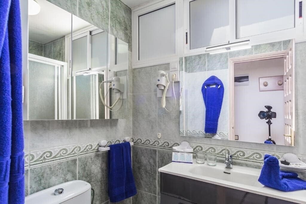 Фотографія Apartamentos Patricio 3*