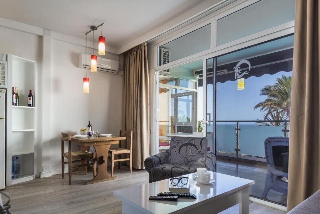 Картинка Apartamentos Patricio 3*