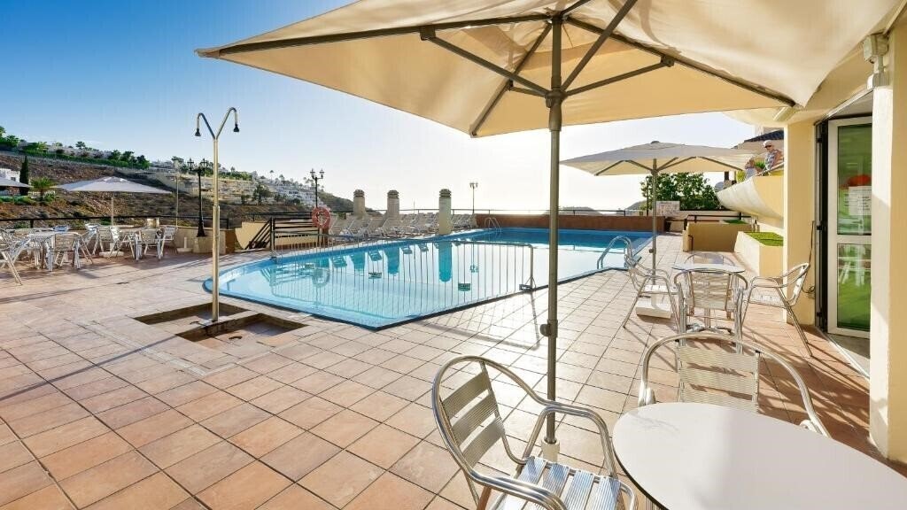 Зображення Apartamentos Roslara 3*