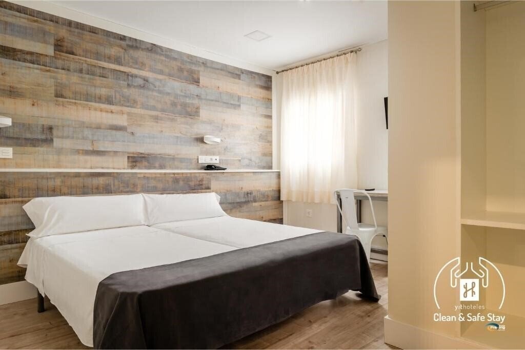 Отель YIT Casablanca Hotel 2*