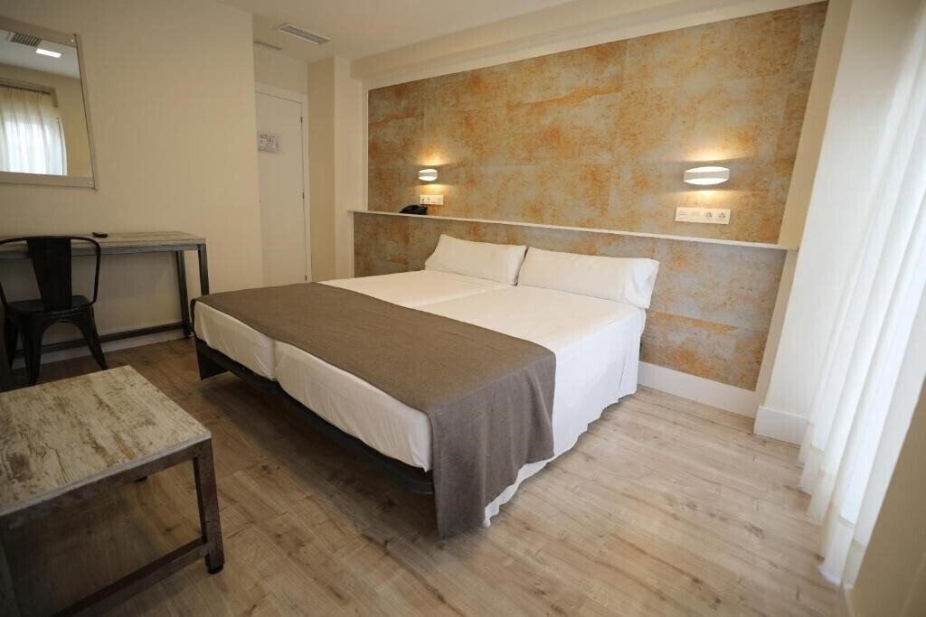 Фото YIT Casablanca Hotel 2*