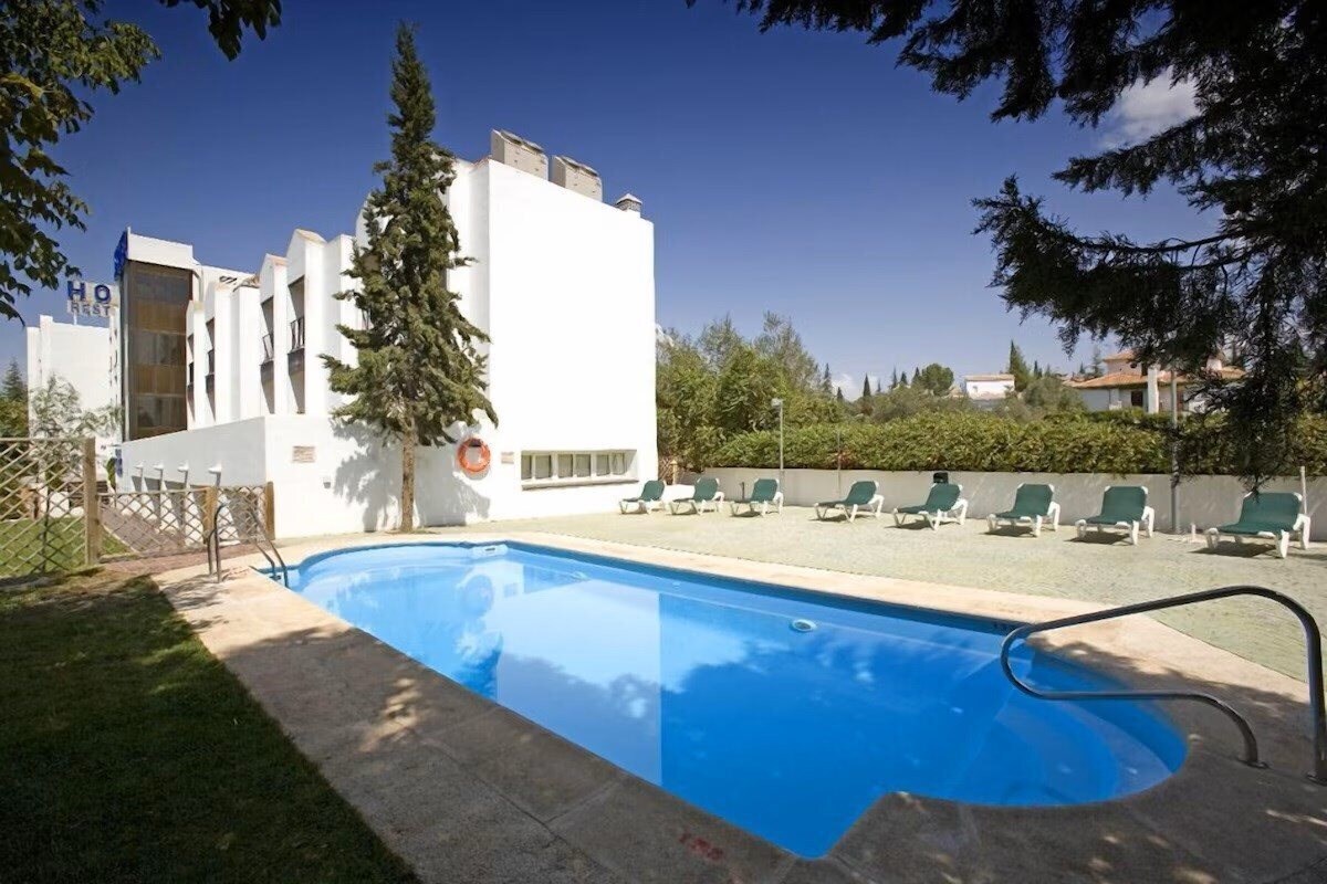 Отель Macia Villa Blanca Hotel 3*