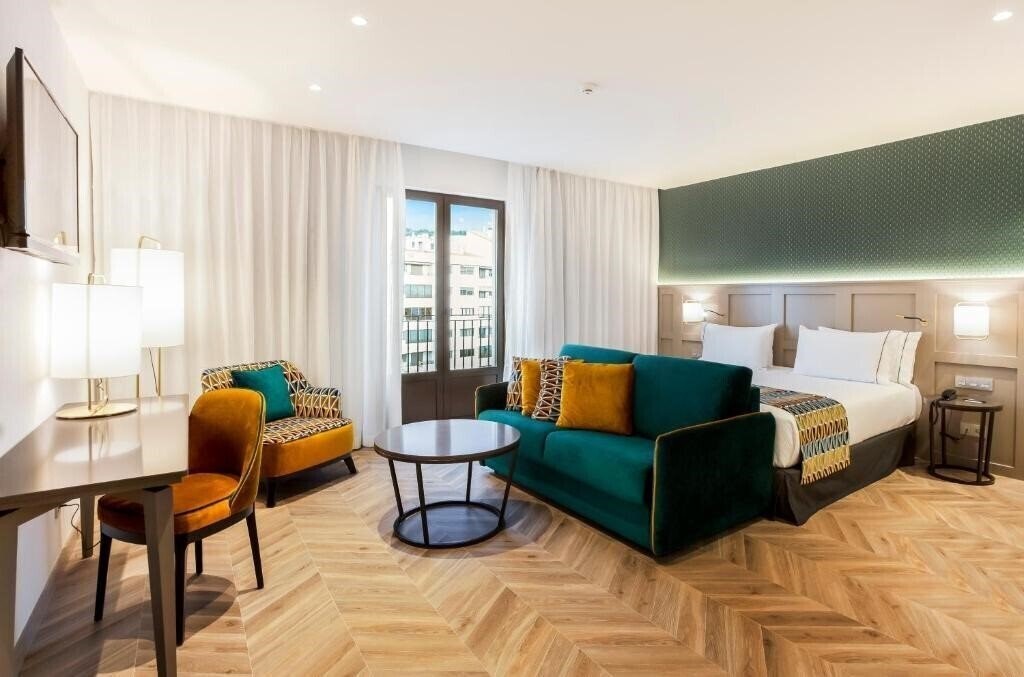 Зображення Eurostars Puerta Real Hotel 4*