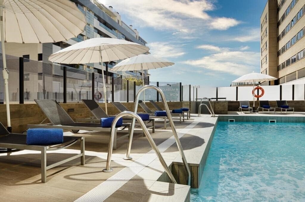 Отель Gran Hotel Luna De Granada 4*
